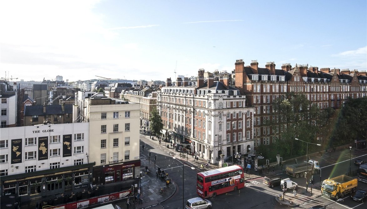 Flat sold in Chiltern Court, Baker Street, London, NW1 Sandfords