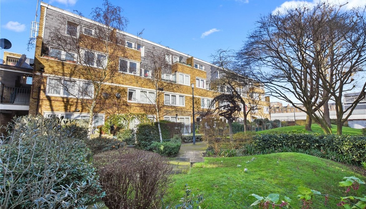 Flat sold in Farnham House, Harewood Avenue, London, NW1 Sandfords